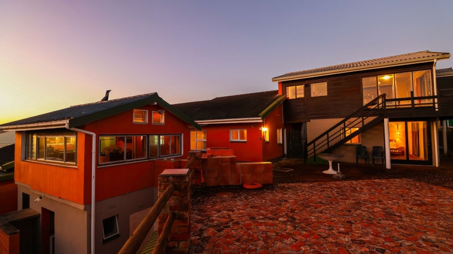 4 Bedroom Property for Sale in Kingfisher Creek Western Cape